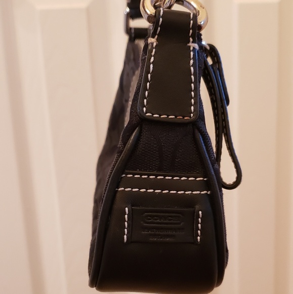 Coach Shoulder Bag - Picture 4 of 5